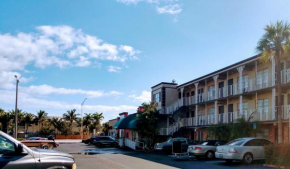  Executive Economy Lodge  Помпано Бич
